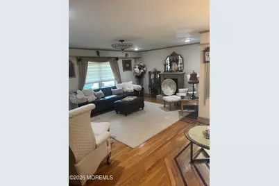 410 Thompson Avenue, Middletown, NJ 07748 - Photo 8