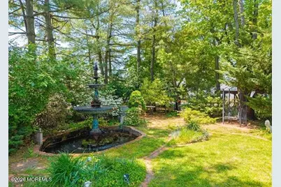 410 Thompson Avenue, Middletown, NJ 07748 - Photo 6