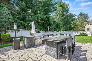 9 Landmark Ln, Marlboro Township, NJ 07746 - Photo 10