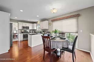 31 Kentucky Dr, Hazlet Township, NJ 07730 - Photo 16