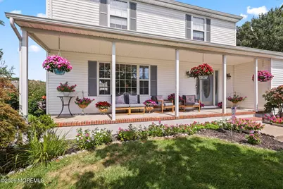 31 Kentucky Drive, Hazlet Township, NJ 07730 - Photo 2