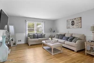 21 Cameron Court, Freehold, NJ 07728 - Photo 14