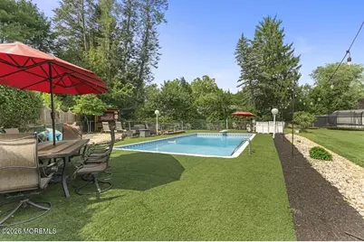 21 Cameron Court, Freehold, NJ 07728 - Photo 32