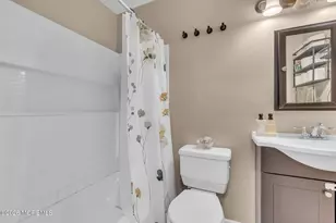 21 Jahn St, Keansburg, NJ 07734 - Photo 14