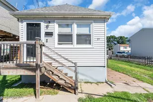 21 Jahn St, Keansburg, NJ 07734 - Photo 1