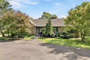 179 School Road E, Marlboro Township, NJ 07746 - Photo 2