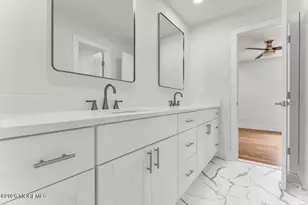 61 Kingsley Way, Freehold, NJ 07728 - Photo 24