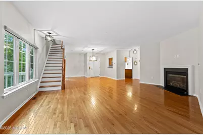 21 W Aspen Way, Matawan, NJ 07747 - Photo 10