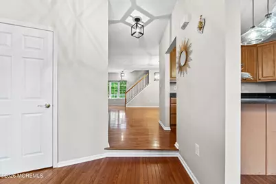 21 W Aspen Way, Matawan, NJ 07747 - Photo 4
