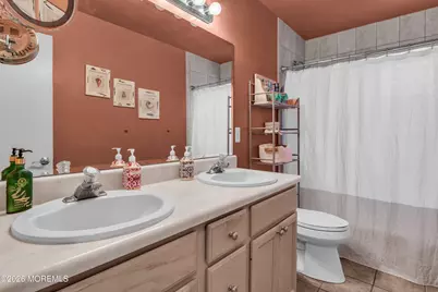 126 Royal Drive, Brick, NJ 08723 - Photo 14