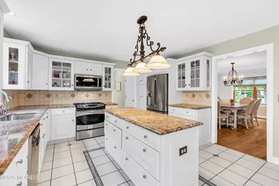 30 Amagansett Drive, Morganville, NJ 07751 - Photo 12