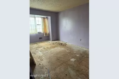 828 Shannon Court, Brick, NJ 08724 - Photo 4