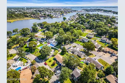 594 Robinhood Road, Brick, NJ 08724 - Photo 4