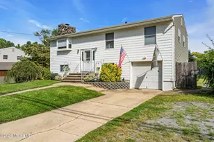 131 Manhattan St, Jackson, NJ 08527 - Photo 2