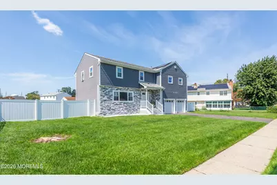 321 Myrtle Street, Aberdeen Township, NJ 07721 - Photo 2