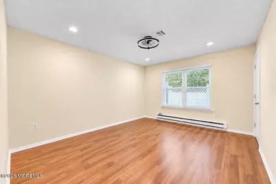 375C Duranta Plaza, Monroe Township, NJ 08831 - Photo 18