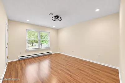 375C Duranta Plaza, Monroe Township, NJ 08831 - Photo 16