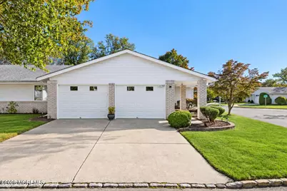 375C Duranta Plaza, Monroe Township, NJ 08831 - Photo 2