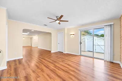 375C Duranta Plaza, Monroe Township, NJ 08831 - Photo 10