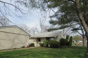 264B Crosse Dr, Monroe Township, NJ 08831 - Photo 2