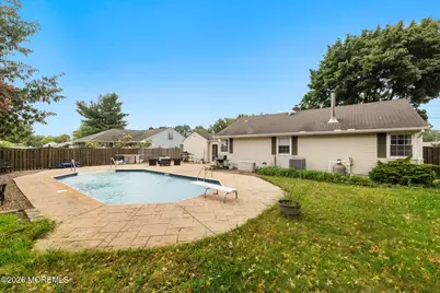 8 Meadowbrook Avenue, Eatontown, NJ 07724 - Photo 38