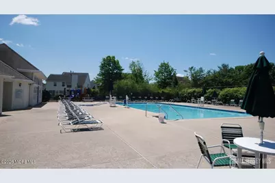 113 Woodmere Drive #502, Sayreville, NJ 08859 - Photo 6