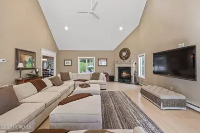 3 Landmark Lane, Marlboro Township, NJ 07746 - Photo 14