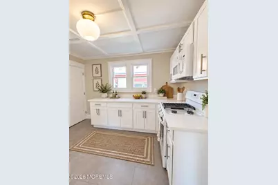 39 E Sunset Avenue, Red Bank, NJ 07701 - Photo 10