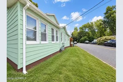 26 Hamilton Road, Englishtown, NJ 07726 - Photo 2