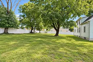 26 Hamilton Rd, Englishtown, NJ 07726 - Photo 22