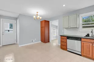 819 Laurel St, Lakehurst, NJ 08733 - Photo 16