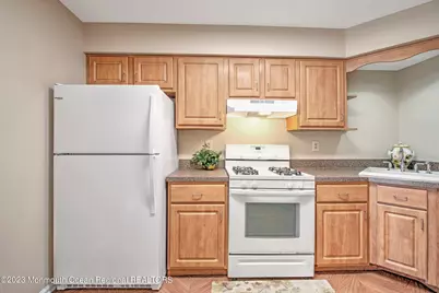 7 Stuart Drive #4, Freehold, NJ 07728 - Photo 8