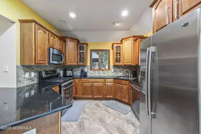 32 Weaverville Road, Freehold, NJ 07728 - Photo 6