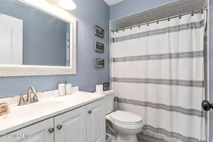 52 Aberdare Ct, Freehold, NJ 07728 - Photo 14