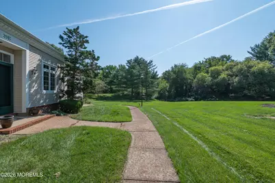 39 Winthrop Road #39B, Monroe Township, NJ 08831 - Photo 2