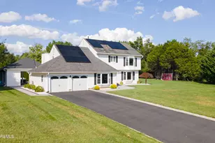 13 Patterson Dr, Freehold, NJ 07728 - Photo 2