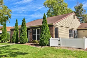 915A Liverpool Cir, Manchester Township, NJ 08759 - Photo 2