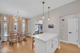 41 W Aspen Way, Aberdeen Township, NJ 07747 - Photo 4