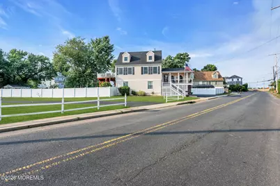 106 Main Street, Port Monmouth, NJ 07758 - Photo 24