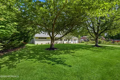119 Court Drive, Shrewsbury, NJ 07702 - Photo 2