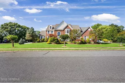 10 Huxley Court, Marlboro Township, NJ 07746 - Photo 4