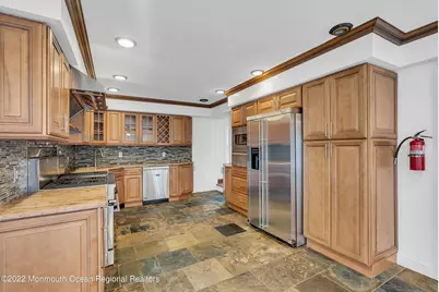 370 W Park Avenue, Oakhurst, NJ 07755 - Photo 10