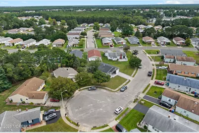15 Leighton Court, Toms River Township, NJ 08757 - Photo 4