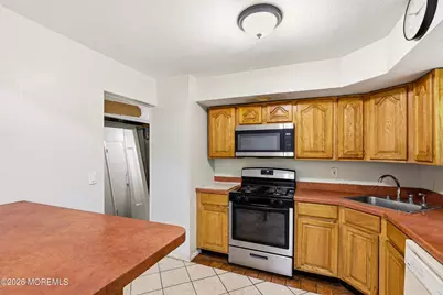 37 Raymond Avenue, Toms River Township, NJ 08755 - Photo 10