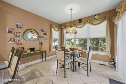 23 W Parsonage Way, Manalapan Township, NJ 07726 - Photo 16