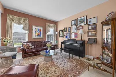 23 W Parsonage Way, Manalapan Township, NJ 07726 - Photo 4