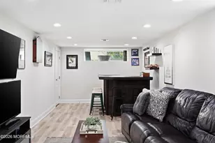 50 Fairview Dr, Middletown, NJ 07748 - Photo 30