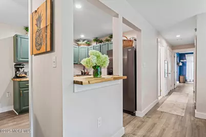35 Beaumont Court, Tinton Falls, NJ 07724 - Photo 10