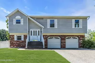 27 Cherry Bend Dr N, Howell Township, NJ 07731 - Photo 1