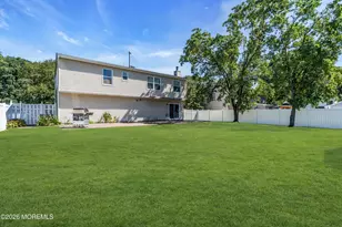 27 Cherry Bend Dr N, Howell Township, NJ 07731 - Photo 24